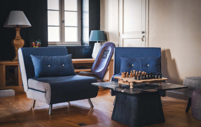 Guest lounge